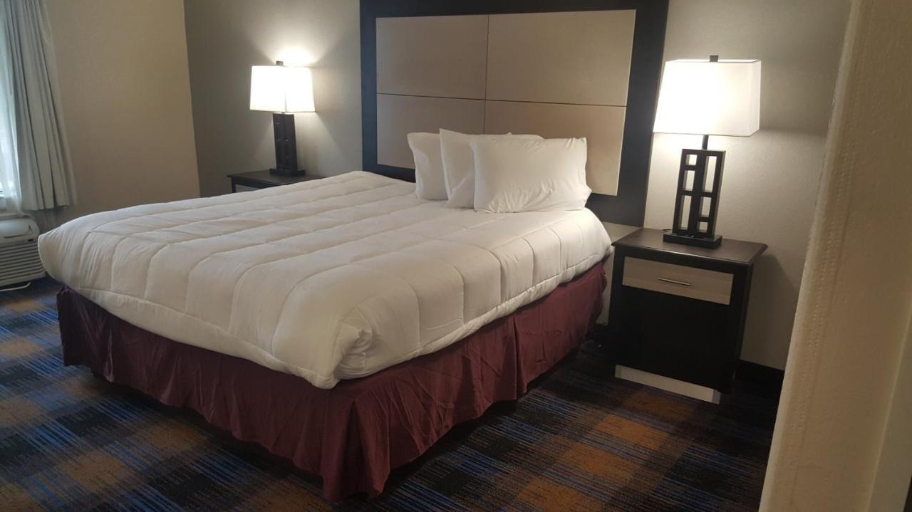 Regency Inn & Suites بينساكولا المظهر الخارجي الصورة
