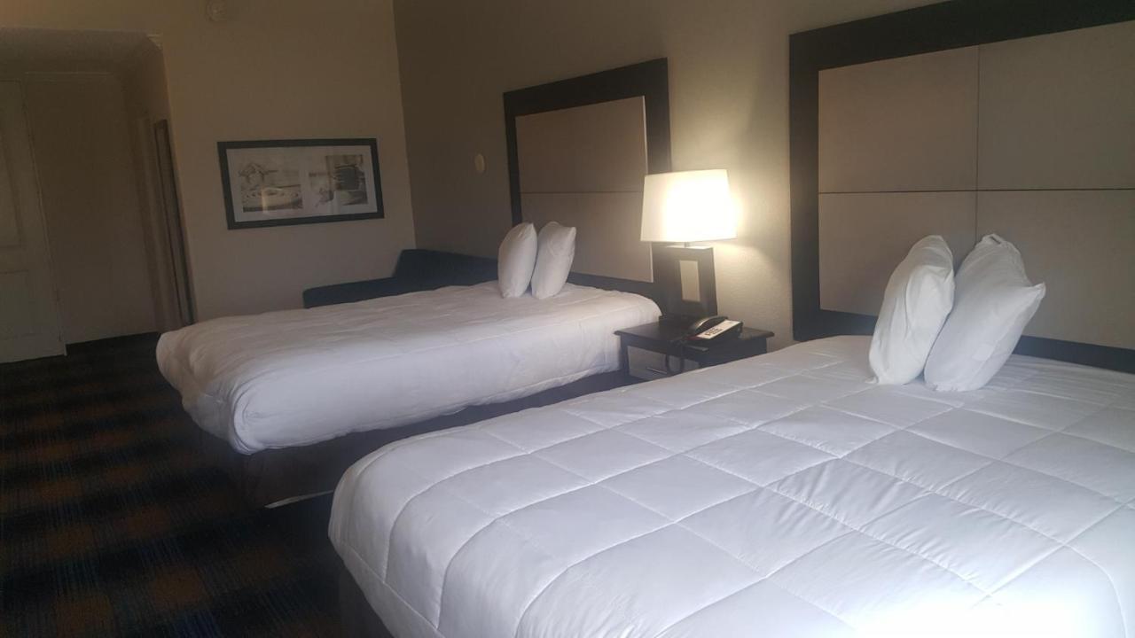 Regency Inn & Suites بينساكولا المظهر الخارجي الصورة